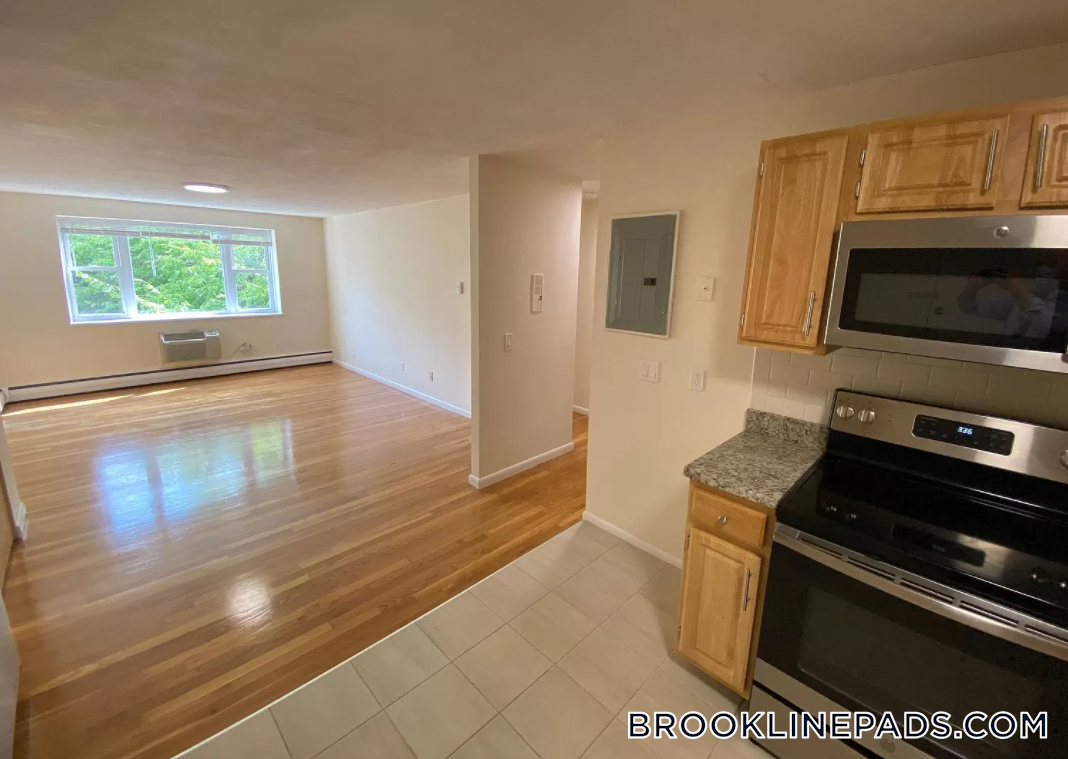 Foto principal - 63 Parkman St