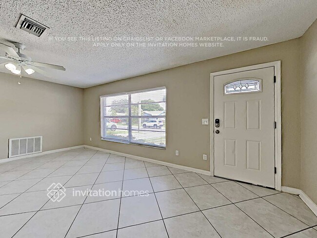 Foto del edificio - 1711 Ironwood Ct E