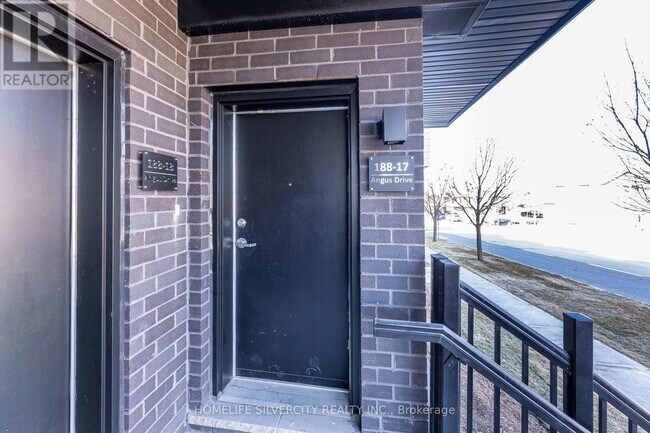 Photo du bâtiment - 188 Angus Dr