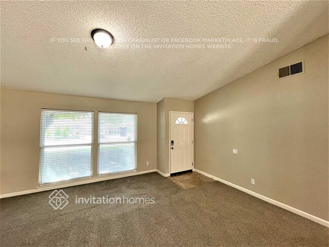 Building Photo - 7500 Verdugo Way