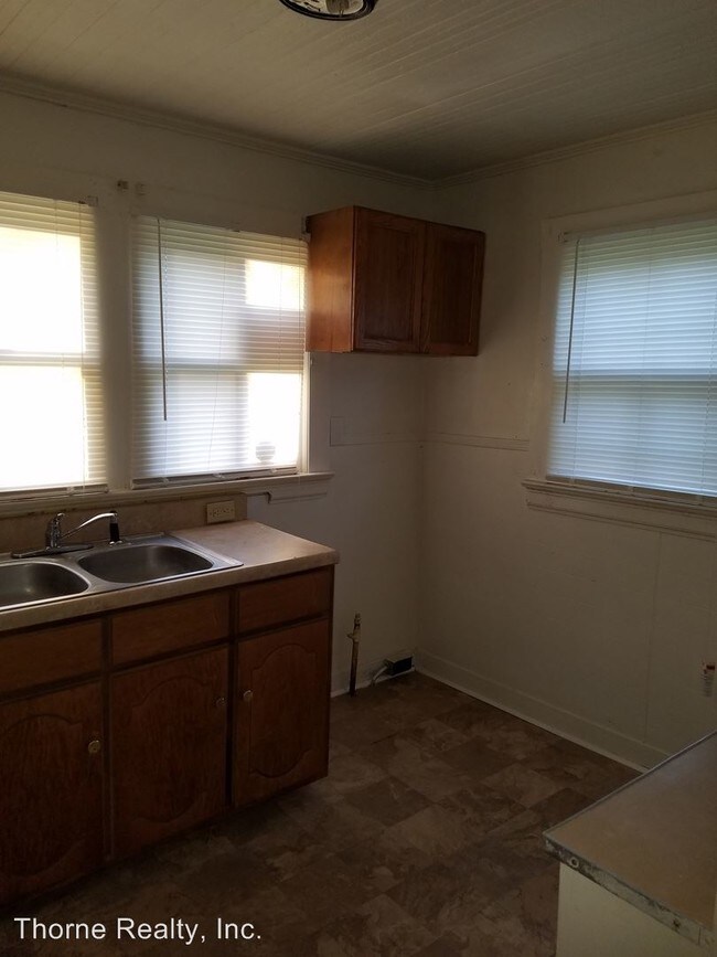 Foto del edificio - 2 br, 1.5 bath House - 610 Pender Street