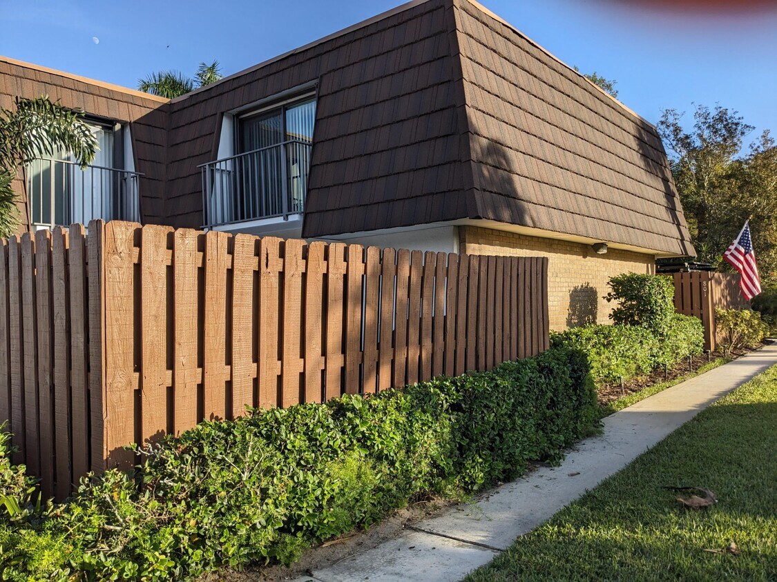 Foto principal - 6003 SE Riverboat Dr
