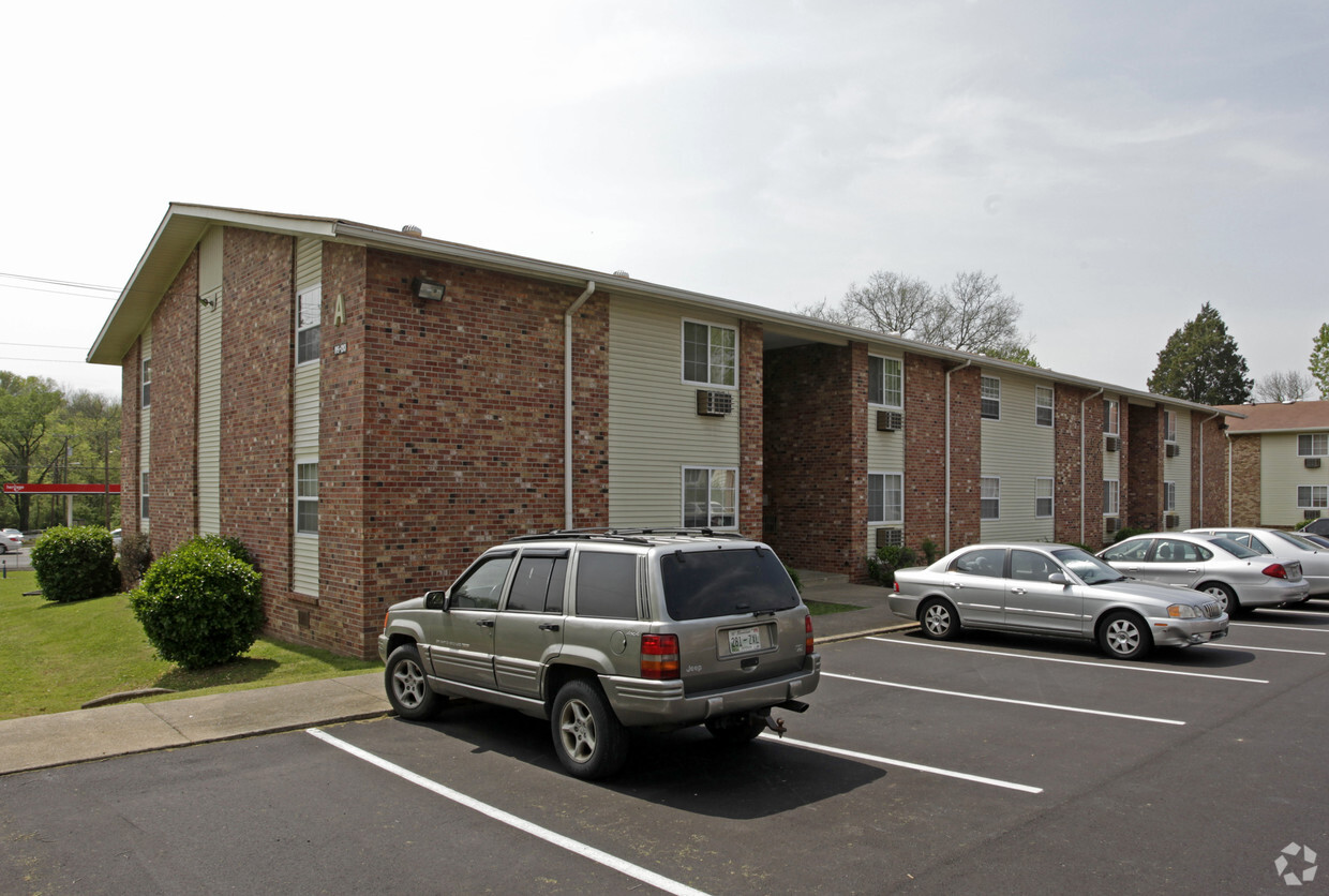 Building Photo - Haynes Garden Apartments