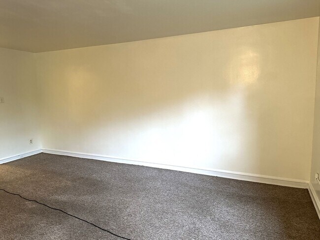 Building Photo - 4934 Wynnefield Ave