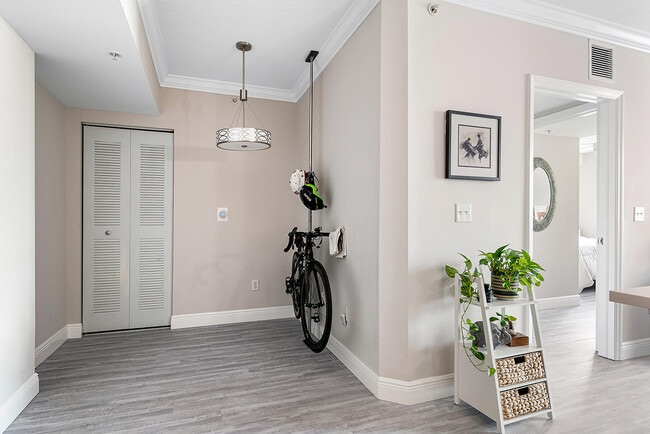 Foto del edificio - 600 S Dixie Hwy