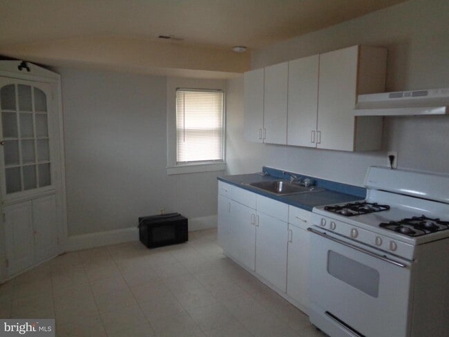 Foto del edificio - 2800 Linwood Ave