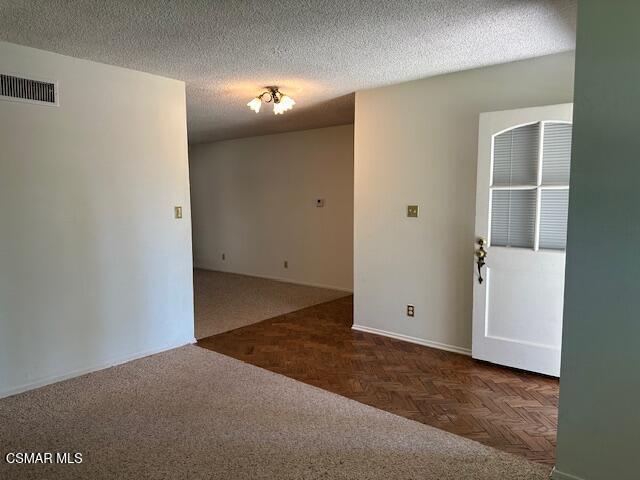 Foto del edificio - 2324 Markham Ave