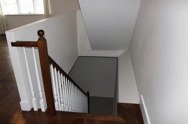 Building Photo - 836 Hicks St