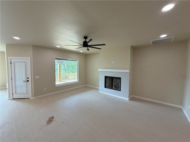 Photo - 1537 E 5th Street Unit Apartment