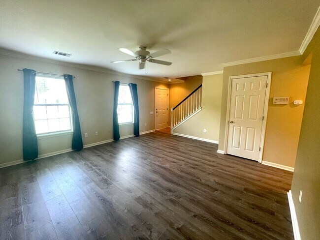 Foto del edificio - 3 Bedroom, 2 Bath Townhome in Park West of...
