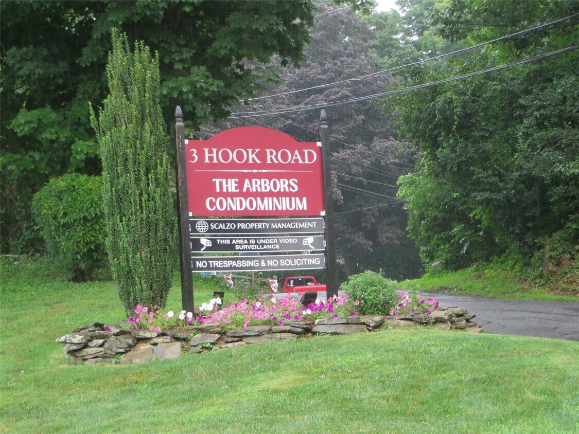 Foto principal - 3 3 Hook Rd
