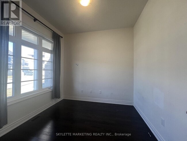 Building Photo - 5 Beebalm Ln