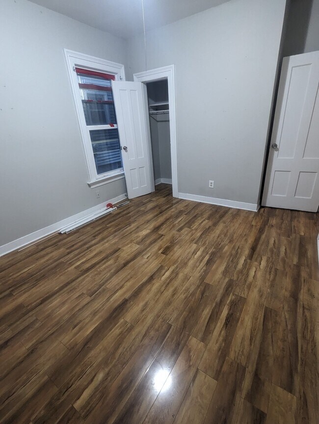 Building Photo - 316 Blatchley Ave