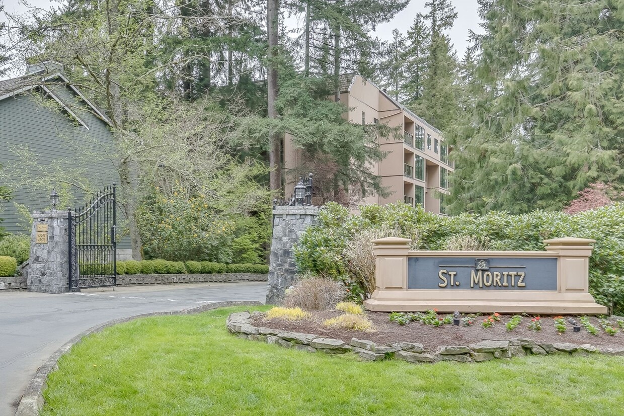 15512 Country Club Dr Unit B31, Mill Creek, WA 98012 Condo for Rent
