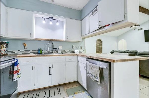 Foto del edificio - 3814 Butterfield Rd