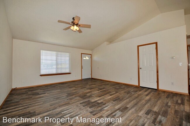 Building Photo - 3 br, 2 bath House - 9347 N. Macie Loop