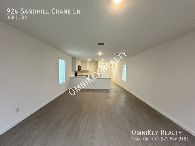 Foto del edificio - 924 Sandhill Crane Ln