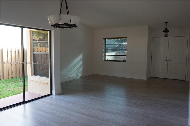 Building Photo - 9690 SW 152nd Ave