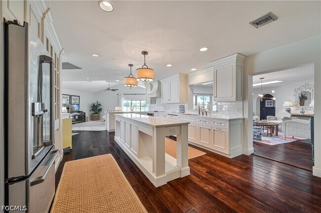 Foto del edificio - 28503 La Pluma Way