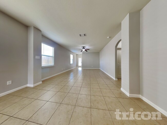 Building Photo - 1477 Treeta Trail