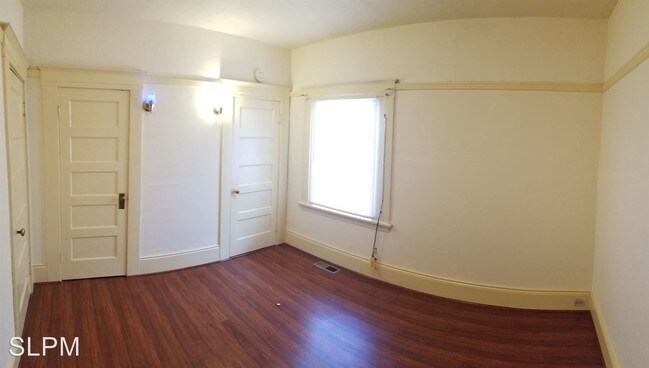 Foto del edificio - 2 br, 1.5 bath House - 2125 27th Ave