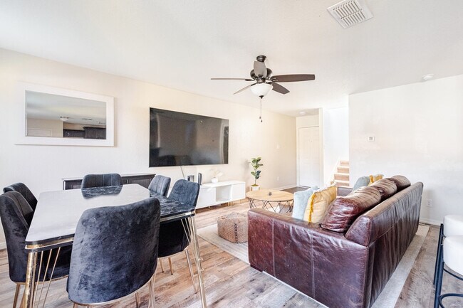 Building Photo - 3203 Spice Meadow