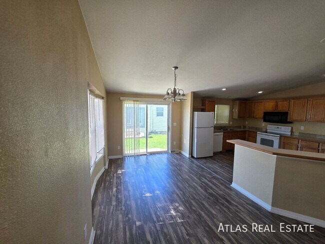 Foto del edificio - 2990 W C St