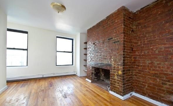 Primary Photo - 222 Avenue B