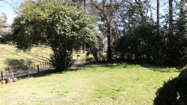 Building Photo - 3 br, 1 bath House - 503 Windsor Dr