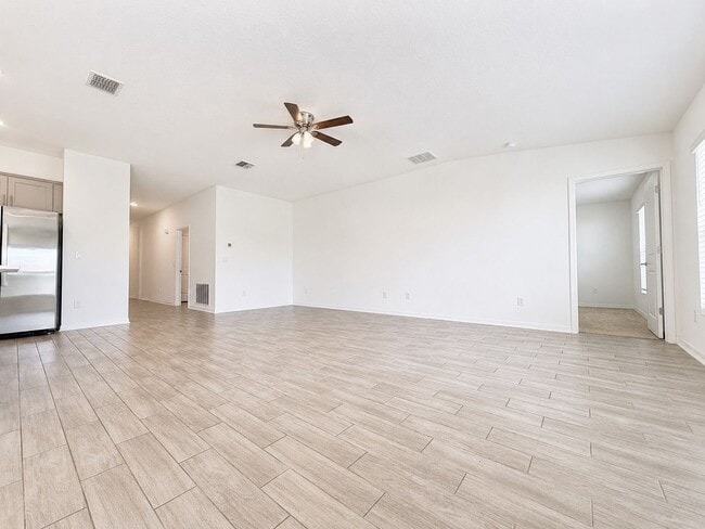 Building Photo - Live exceptionally in this 4Bedroom / 2Bath home in Daytona’s Preserve at LPGA!