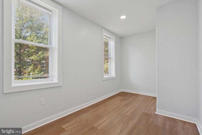 Building Photo - 251 S 44th St