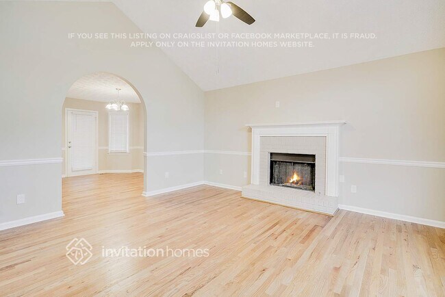 Foto del edificio - 425 Austin Dr