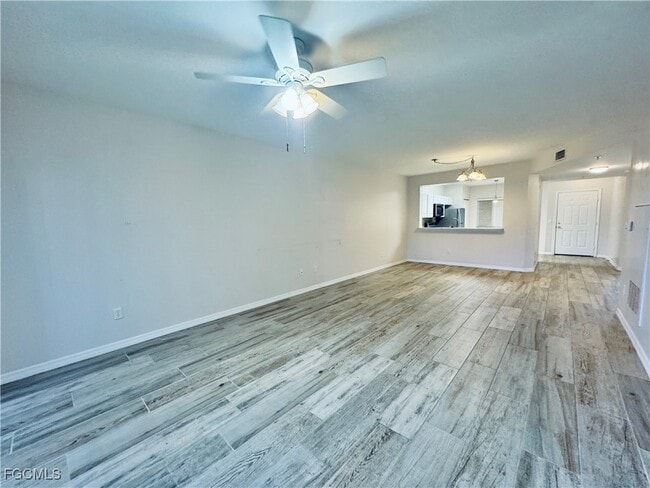 Building Photo - 10000 Maddox Ln