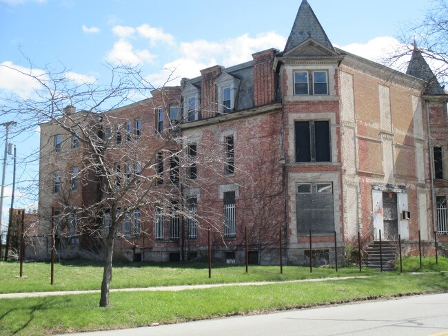 Foto del edificio - 1902 Jefferson Ave