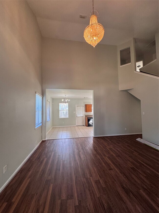 Foto del edificio - 21003 Kirkland Woods Dr