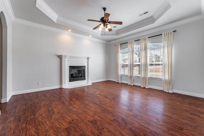 Foto del edificio - Newly Renovated 4 Bed, 2 Bath Gem in Prime Rogers Location!