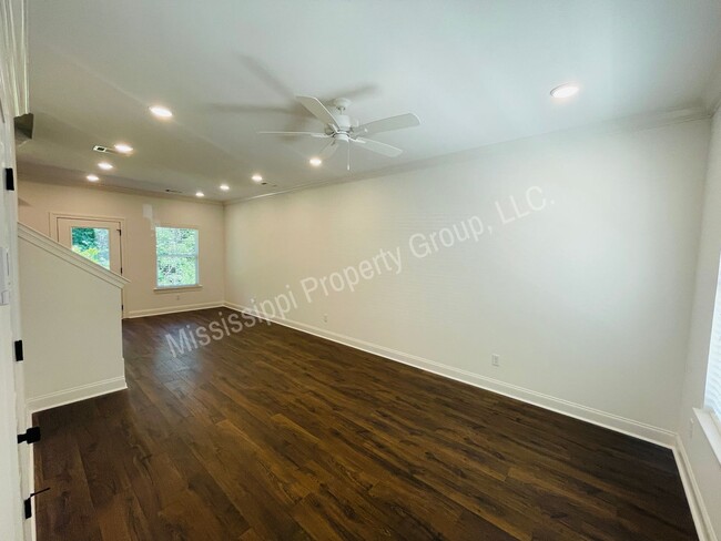 Foto del edificio - 3BD/3.5BA FOR RENT IN MEADOWCREST