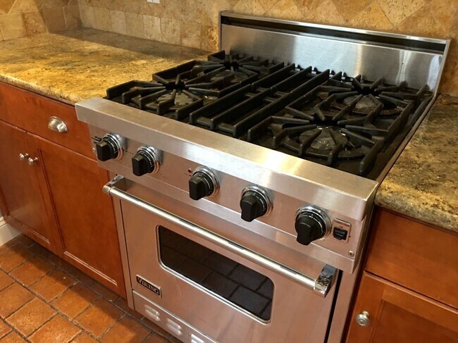Top of the line viking stove - 2690 24th Avenue