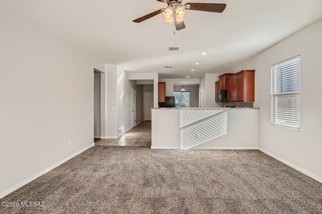 Foto del edificio - 8253 W Razorbill Dr