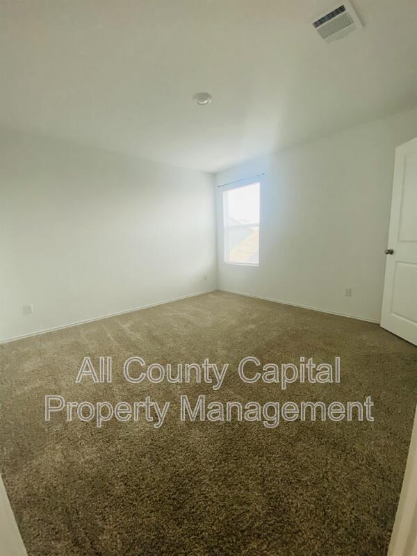 Building Photo - 385 Amber Gln