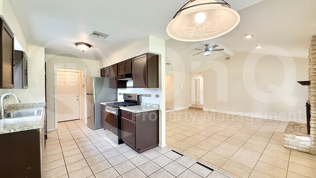 Foto del edificio - 509 Greenway Dr