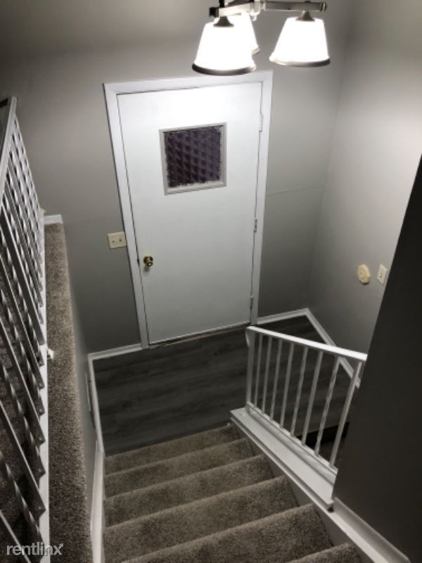 Building Photo - 3 br, 1 bath Townhome - 2716 S Aerial Dr