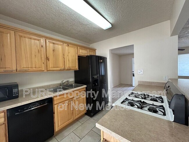 Foto del edificio - 2104 Smith Ln