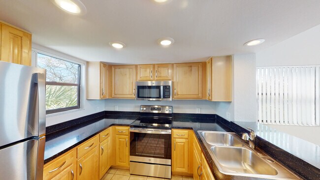 Interior Photo - Inlet Bay at Gateway