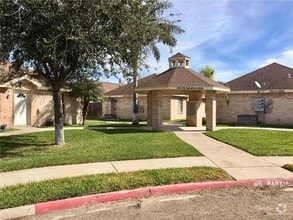 Building Photo - 2503 Salvatierra Ave