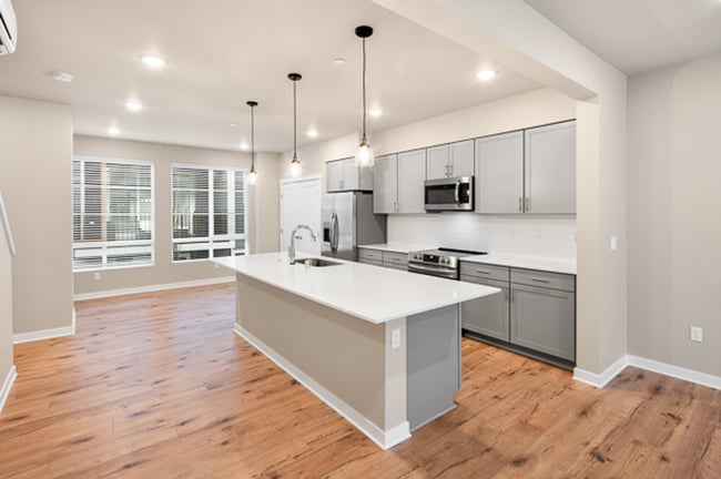 Kenmore Townhome | 4 Bed 3.5 Bath | $3,725 - Kenmore Townhome | 4 Bed 3.5 Bath | $3,725