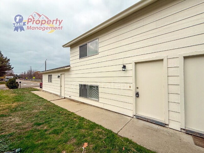 Foto del edificio - 1994 S Leadville Ave