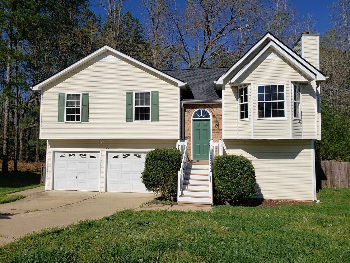 Primary Photo - 102 West Bridge Dr