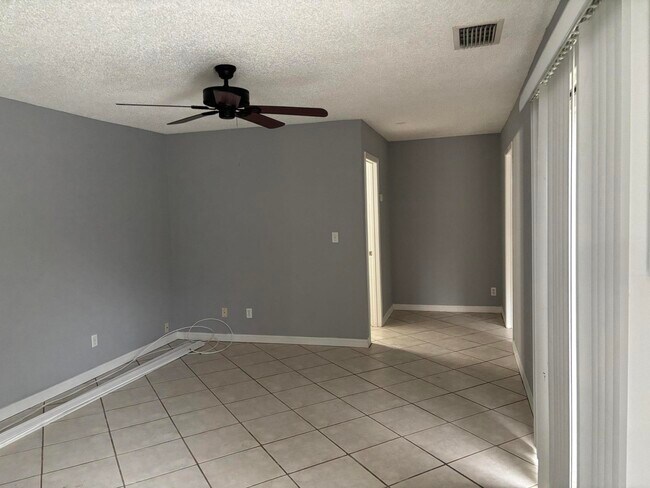 Foto del edificio - 352 Prestwick Cir