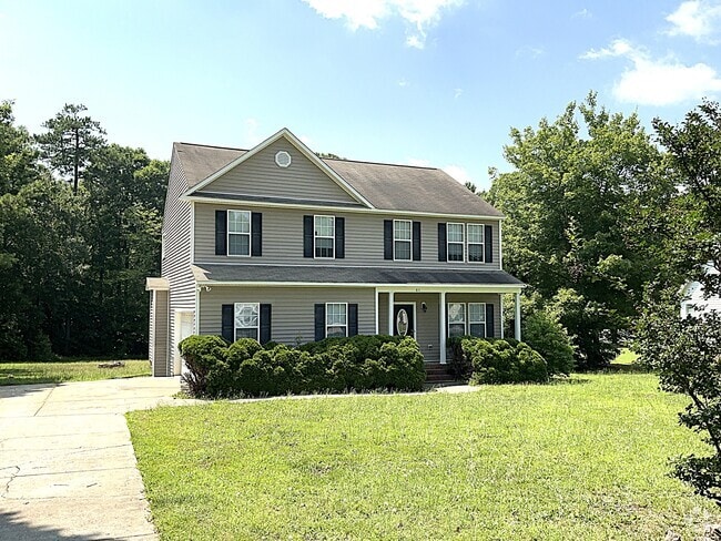 Building Photo - 811 Cedar Creek Dr